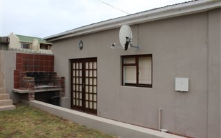 1 Bedroom Apartment in Stilbaai