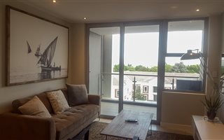2 Bedroom Apartment in Rosebank