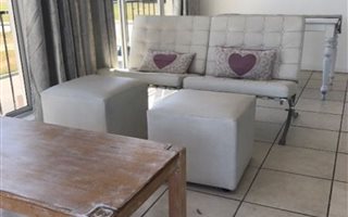2 Bedroom Apartment in Blouberg Rise