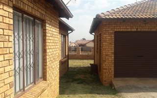 3 Bedroom House in Dawnpark