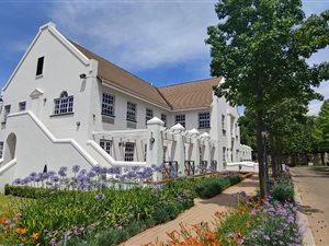 210 m² Commercial space in Rosebank