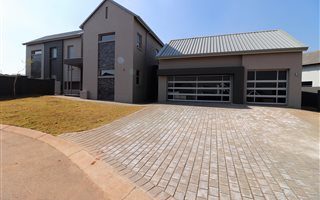 4 Bedroom House in Midstream Ridge Estate