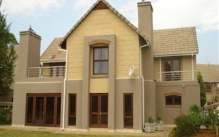 3 Bedroom House in Clubview