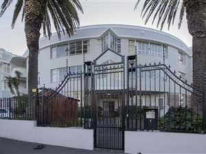 1 Bed Apartment in Claremont Upper