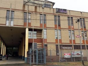 6600 m² Industrial space in Industria North