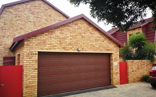 3 Bedroom Duplex in Ruimsig
