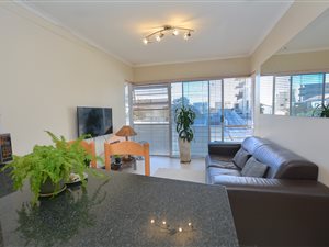 1 Bed Apartment in Bloubergstrand