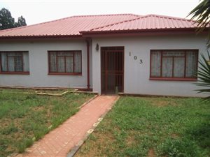 5 Bed House in Wespark
