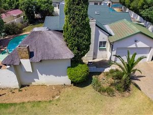 4 Bed House in Lombardy East
