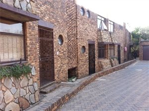 3 Bed Apartment in Val de Grace