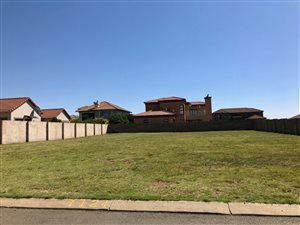 950 m² Land available in Three Rivers East