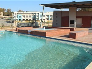 2 Bed Apartment in Paulshof