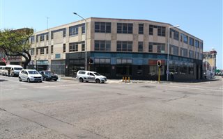 1500 m² Commercial space in Stamford Hill