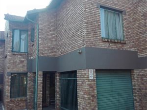 3 Bed Townhouse in Hennopspark