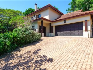 3 Bed House in Zimbali