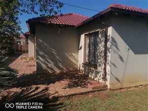 3 Bed House in Nellmapius