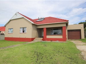 3 Bedroom House in Greenfields