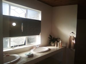 1 Bed Apartment in Floracliffe
