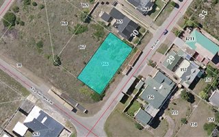 714 m² Land available in St Georges Strand