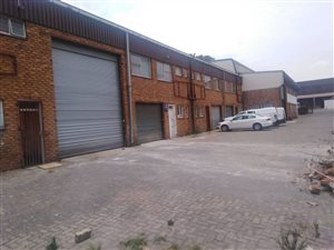 1994 m² Industrial space in Stormill