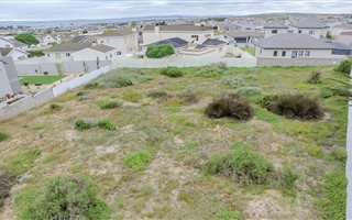 1003 m² Land available in Country Club