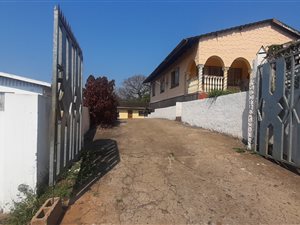 9 Bed House in KwaMashu