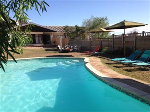 9 Bed House in Oudtshoorn