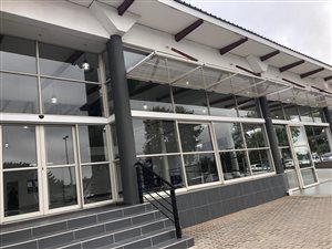 3692 m² Commercial space in Carlswald Estate
