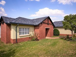 3 Bed Cluster in Waterfall Hills Mature Lifestyle Estate