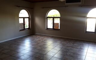 4 Bedroom House in La Rochelle