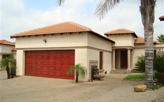 3 Bedroom House in Modelpark