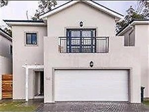 3 Bed Townhouse in Durbanville