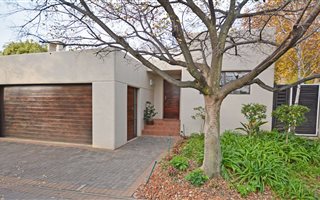 3 Bedroom Cluster in Cedar Lakes