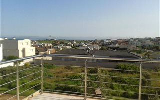 3 Bedroom House in Myburgh Park