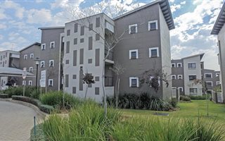 2 Bedroom Apartment in Dainfern