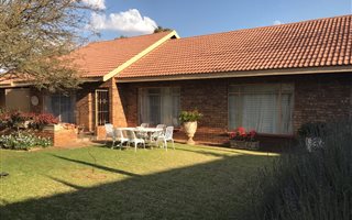4 Bedroom House in Hartbeesfontein