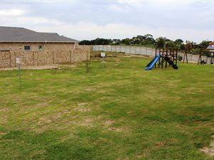 350 m² Land available in Kamma Heights