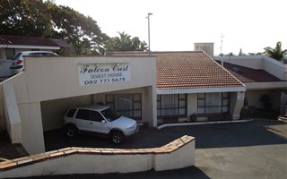 10 Bedroom House in Amanzimtoti