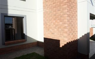2 Bedroom Apartment in Kyalami Hills