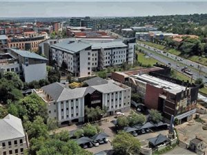 3271 m² Commercial space in Melrose North