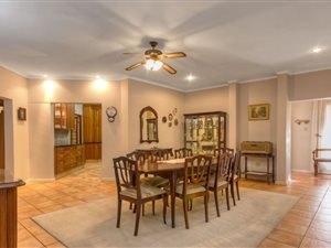 4 Bed House in Kelvin