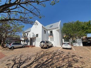 320 m² Commercial space in Lydiana