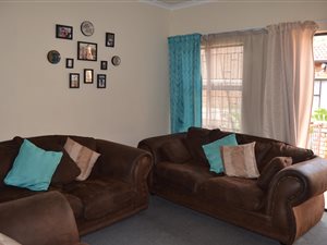 2 Bedroom Townhouse in Wilgeheuwel