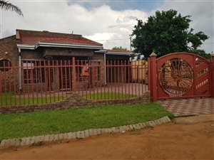 3 Bed House in Lethlabile