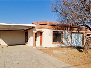 3 Bed House in Mandela View