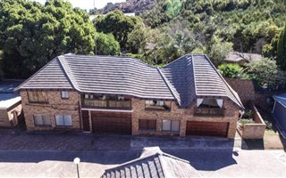 2 Bedroom House in Bronkhorstbaai
