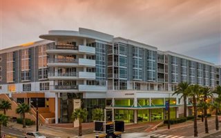 2 Bedroom Apartment in Waterfront