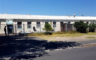 2202 m² Industrial space in Wetton