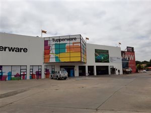 700 m² Retail Space in New Redruth
