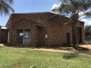500 m² Industrial space in Rosslyn